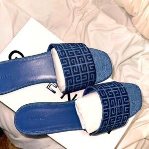 NEW AND NEVER WORN ORIGINAL GIVENCHY SLIDES